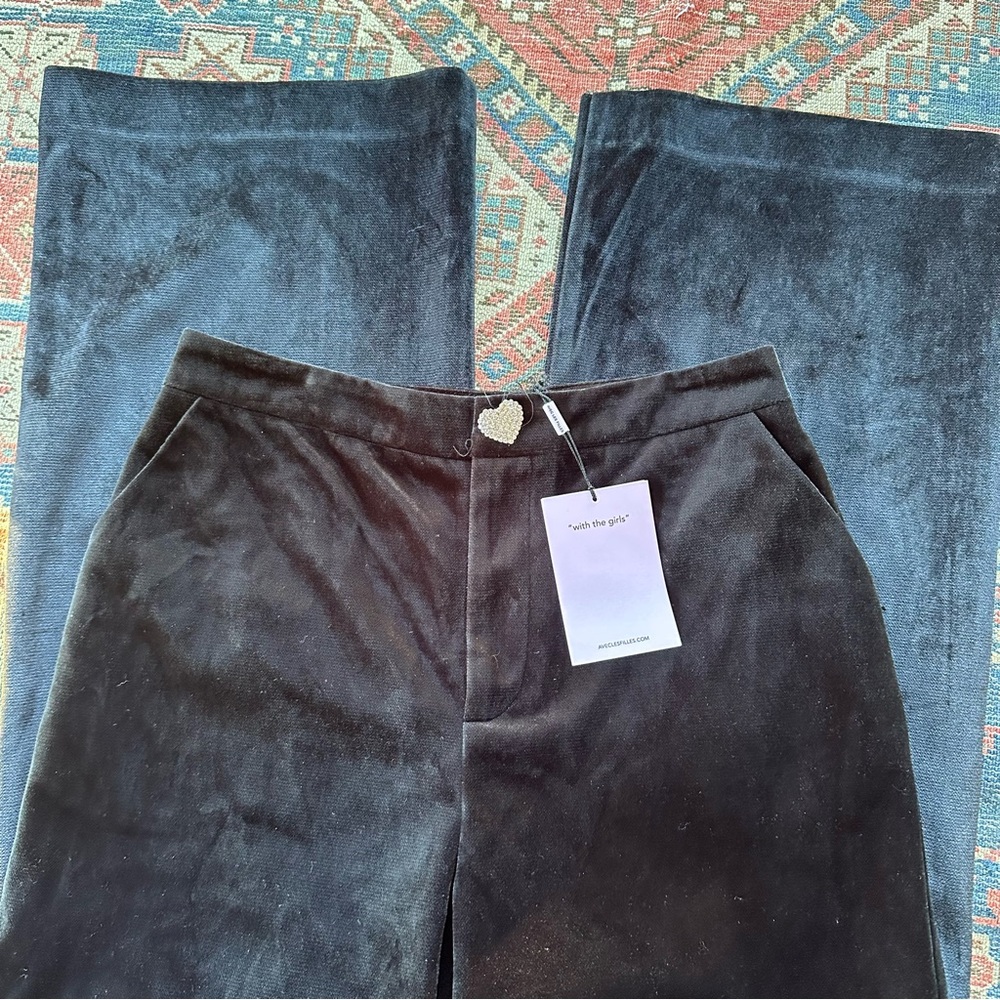 Avec Le Filles Black Velvet Wide Leg Trousers w Heart Detail Sz 8